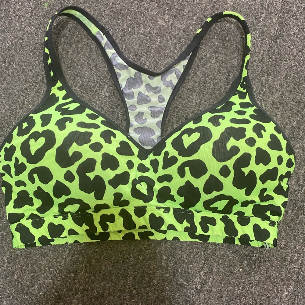 Sports bra